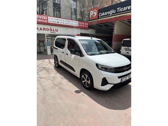 Sahibinden Opel Combo 1.5 CDTI Essential 2025 Model 