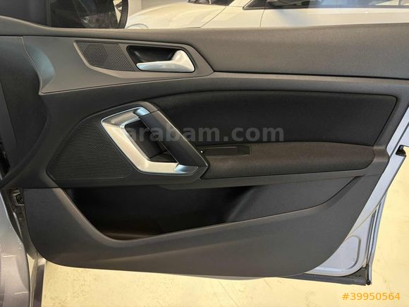 | UNIQ AUTO | 2020 PEUGEOT 308 1.2 PURETECH STYLE TECH BOYASIZ