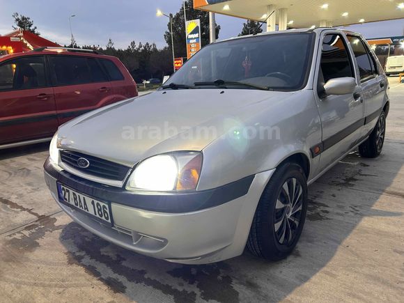 Sahibinden Ford Fiesta klimalı  