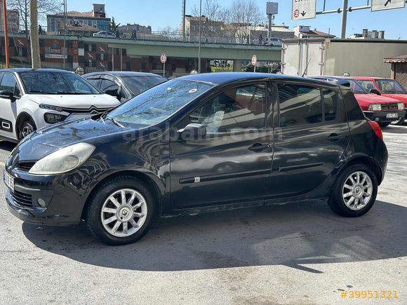 ALMER MOTORS'DAN FIRSATT CLİO 3 HATCBEK