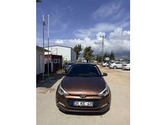 Sahibinden Hyundai i20 1.4 CRDi Style 2015 Model 