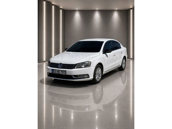 DEĞİŞENSİZ ORİJİNAL KM TEMİZ PASSAT COMFORTLINE