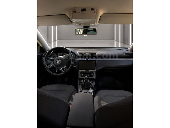 DEĞİŞENSİZ ORİJİNAL KM TEMİZ PASSAT COMFORTLINE