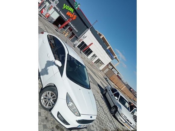 Sahibinden Ford Focus 1.6 TDCi Trend X 2015 Model