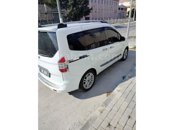 Sahibinden Ford Tourneo Courier 1.5 TDCi Titanium Plus 2020 Model