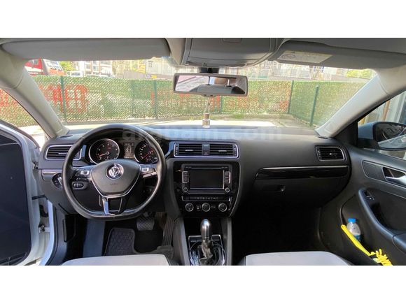 Memurdan Otomatik Temiz  düşük Km Jetta