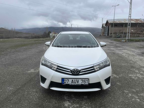 Sahibinden Toyota Corolla 1.33 Life 2015 Model 
