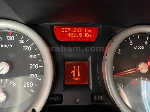 Sahibinden Renault Megane 1.6 Dynamique 2004 Model  ilanda son 3 gün