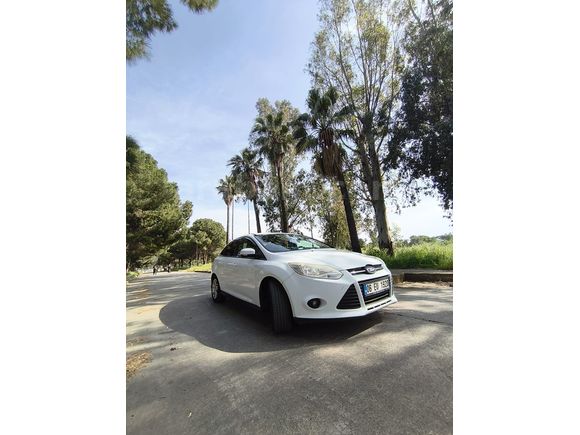 Sahibinden Ford Focus 1.6 Otomatik Sedan – Temiz ve Bakımlı