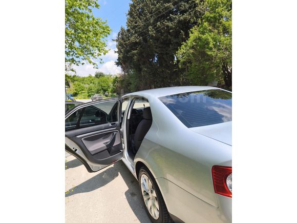 Sahibinden Volkswagen Jetta 1.6 TDi Primeline 2011 Model