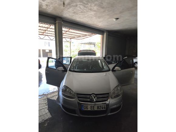 Sahibinden Volkswagen Jetta 1.6 TDi Primeline 2011 Model