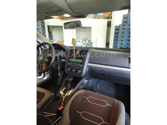 Sahibinden Volkswagen Jetta 1.6 TDi Primeline 2011 Model