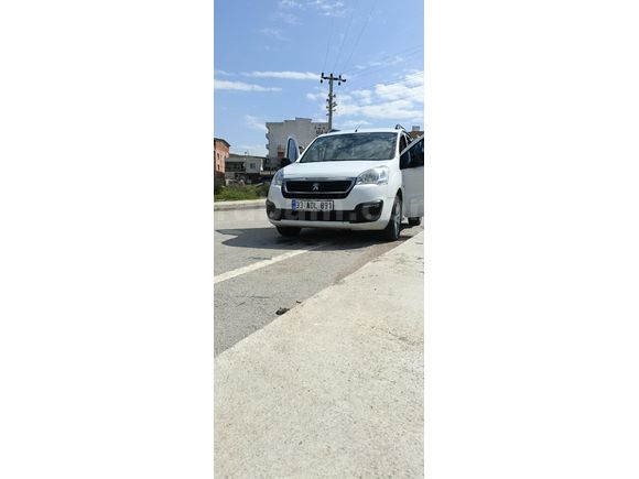 Sahibinden Peugeot Partner 1.6 HDI Allure 2017 Model  173 km Beyaz