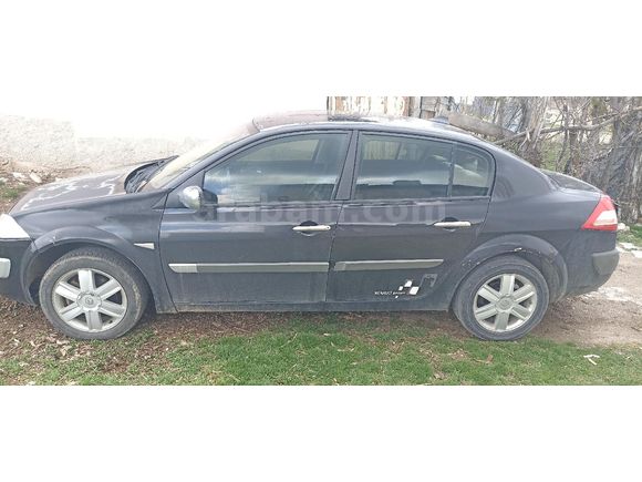 Sahibinden Renault Megane 1.5 dCi Dynamique 2005 Model  277.150 km Siyah