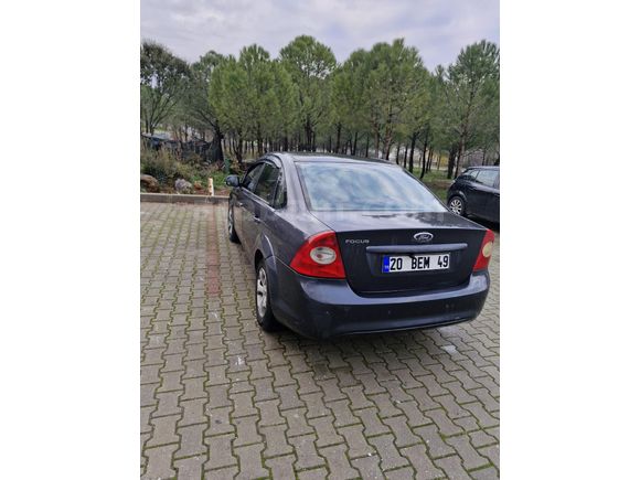 Sahibinden Ford Focus 1.6 Comfort 2010 Model  242.000 km