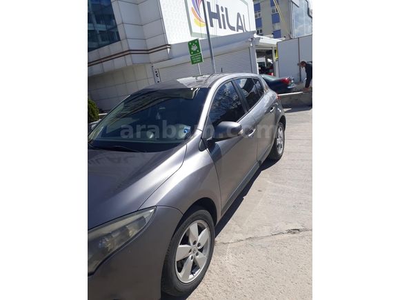 Sahibinden Renault Megane 1.6 Expression 2010 Model