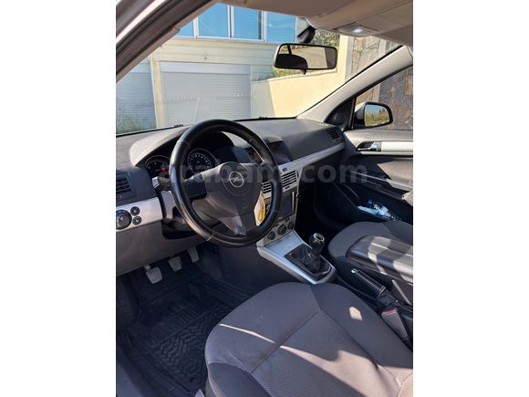 Opel Astra H Temiz Bakımlı Masrafsız