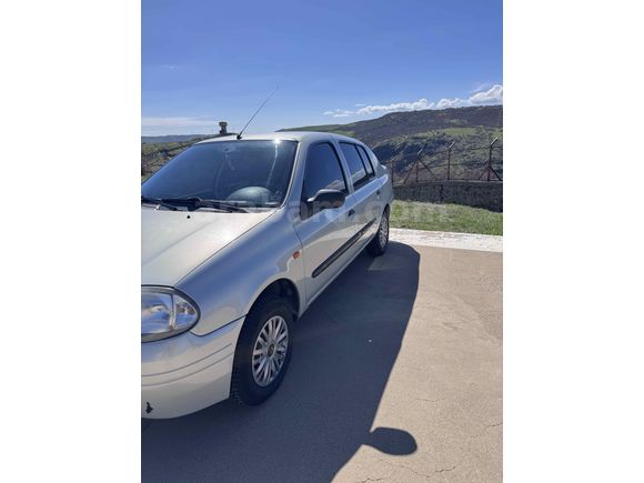 Sahibinden Renault Clio 1.4 2000 Model  248.000 km Gri (Gümüş)