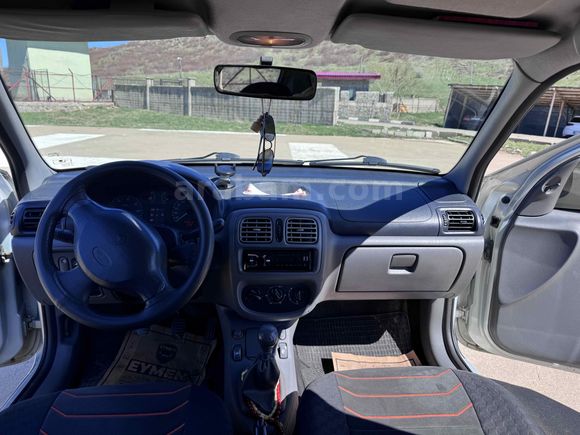 Sahibinden Renault Clio 1.4 2000 Model  248.000 km Gri (Gümüş)