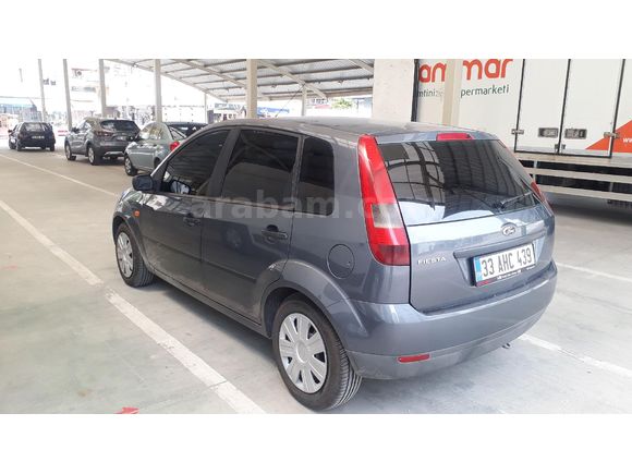 2004 model fiesta