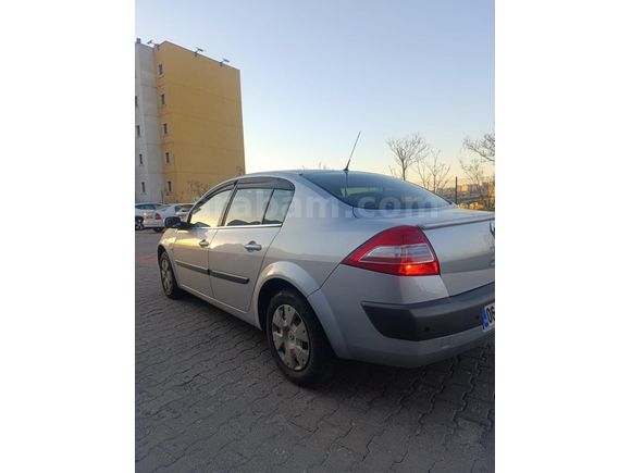 Sahibinden Renault Megane 1.5 dCi Expression 2007 Model  281.500 km Gri (Gümüş)