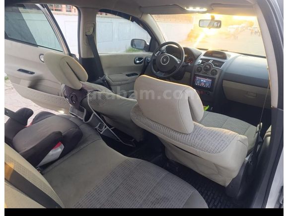 Sahibinden Renault Megane 1.5 dCi Expression 2007 Model  281.500 km Gri (Gümüş)