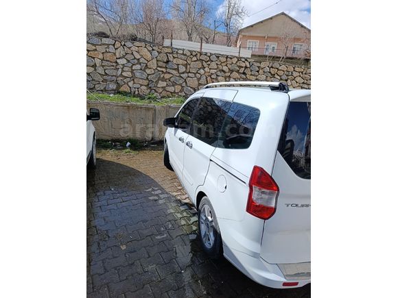 Sahibinden Ford Tourneo Courier 1.5 TDCi Delux 2015 Model  230 km Beyaz