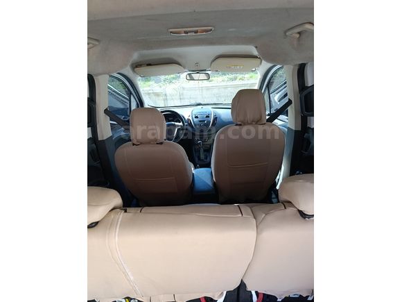 Sahibinden Ford Tourneo Courier 1.5 TDCi Delux 2015 Model  230 km Beyaz