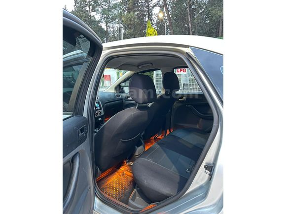 Sahibinden Ford Focus 1.6 TDCi Trend 2006 Model