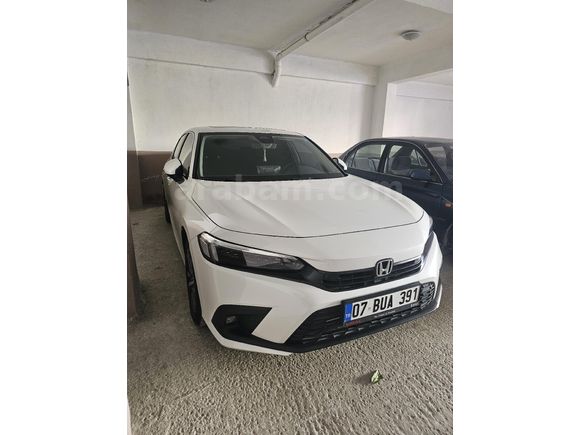 Sahibinden Honda Civic 1.5 i-VTEC Eco Elegance Plus 2024 Model Antalya