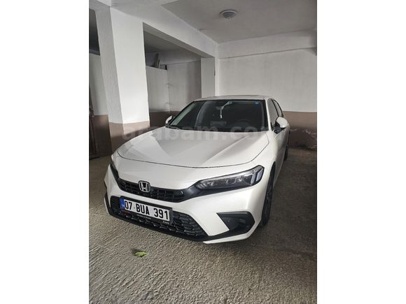 Sahibinden Honda Civic 1.5 i-VTEC Eco Elegance Plus 2024 Model Antalya