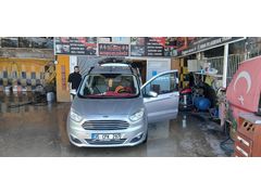 Sahibinden Ford Tourneo Courier 1.6 TDCi titantum 2017 Model  145.000 km Gri