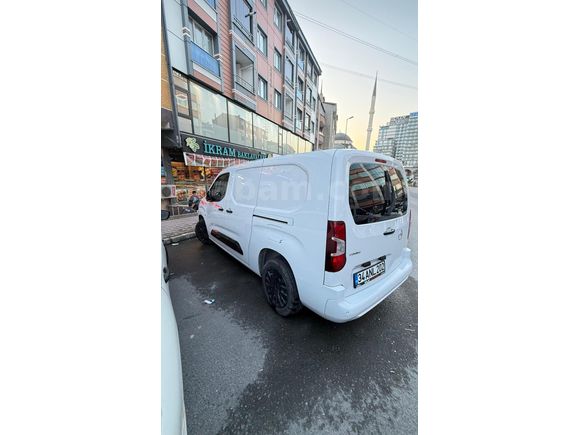 Sahibinden Opel Combo 1.5 CDTI Elegance 2025 Model İstanbul