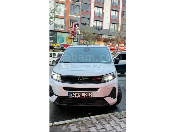 Sahibinden Opel Combo 1.5 CDTI Elegance 2025 Model İstanbul