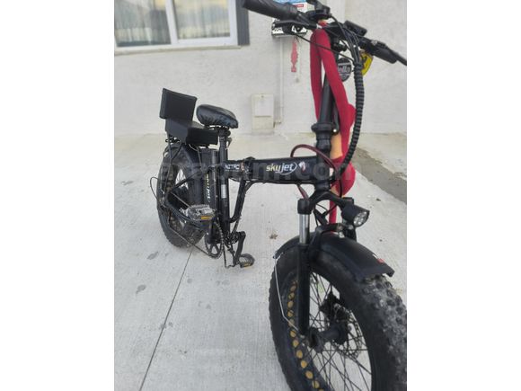 Temiz skyjet nitro elektrikli bisiklet  pazarlık olur 45-55 km hız.