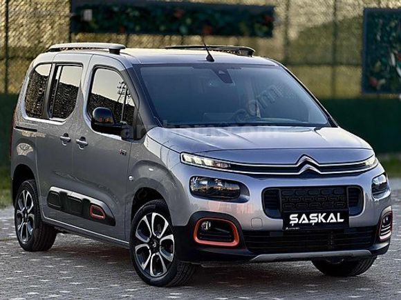2023 CITROEN BERLİNGO SHİNE BOLD XTR CAM TAVAN 44.ooo KM'de