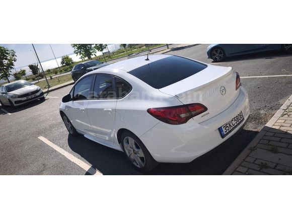 Sahibinden Opel Astra 1.6 Edition 2014 Model  110.000 km Beyaz