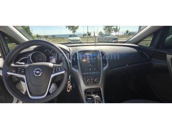 Sahibinden Opel Astra 1.6 Edition 2014 Model  110.000 km Beyaz