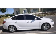 Sahibinden Opel Astra 1.6 Edition 2014 Model  110.000 km Beyaz