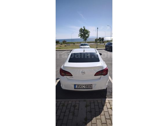 Sahibinden Opel Astra 1.6 Edition 2014 Model  110.000 km Beyaz