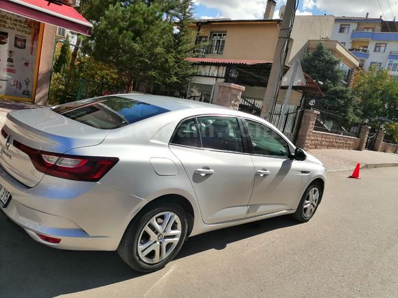 Sahibinden Renault Megane 1.6 Joy 2018 Model
