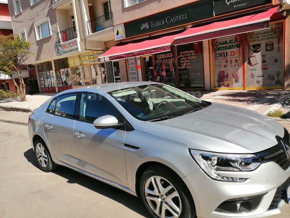 Sahibinden Renault Megane 1.6 Joy 2018 Model