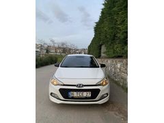 İ Hyundai i20 1.4 CRDi Jump 2017 Model  186.000 km Beyaz