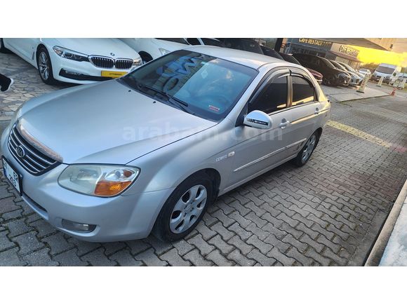 Sahibinden temiz dosta gidecek 2008 kia cerato