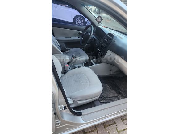 Sahibinden temiz dosta gidecek 2008 kia cerato