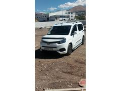 Sahibinden Toyota Proace City 1.5 D Dream 2021 Model  105000 km Beyaz