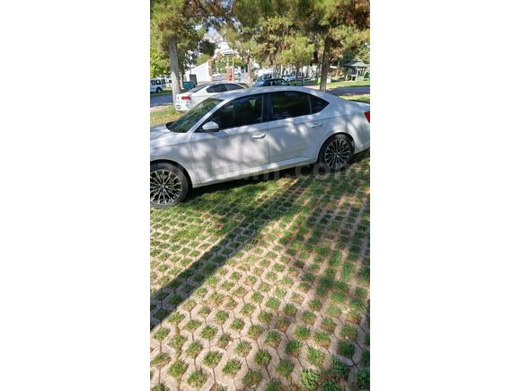 Sahibinden Skoda SuperB 1.4 TSI Style 2016 Model