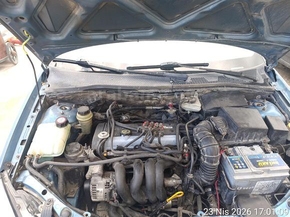 Sahibinden Ford Focus 1.6 Ambiente 2000 Model  408.000 km Mavi