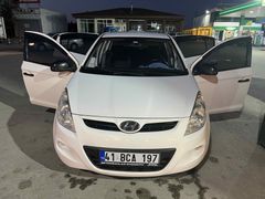 Hyundai i20 2012 1.4 CRDİ Düşük Yakıt, YENİ MUAYENE Lİ 23.05.2026