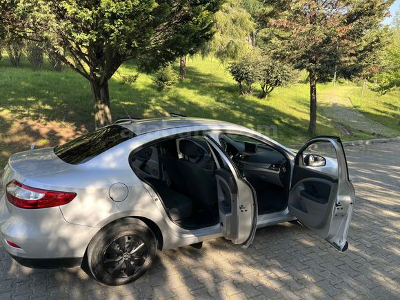 Sahibinden Renault Fluence 1.5 dCi Business 2012 Model 